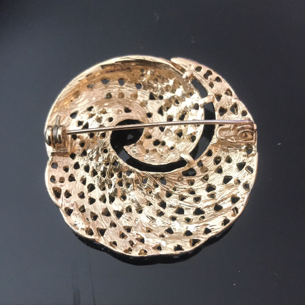 Brooch - Picture 2 of 2